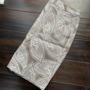Banana Republic Pencil Skirt with pockets!
